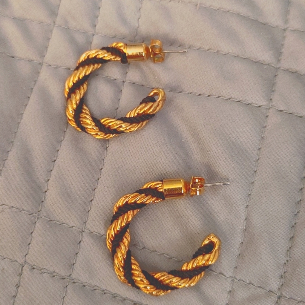 Stud Hoop Earrings Gold Toned Twist Rope With Black Cord Accent - Used
